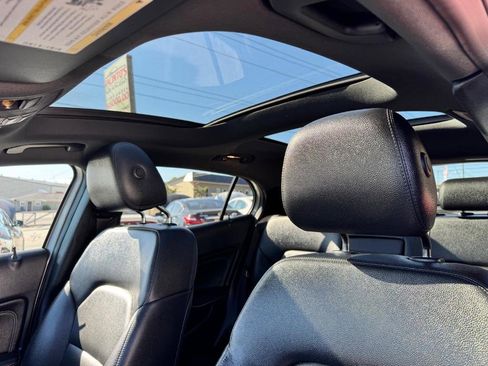 Used 2016 Mercedes-Benz GLA 250 4MATIC image 18