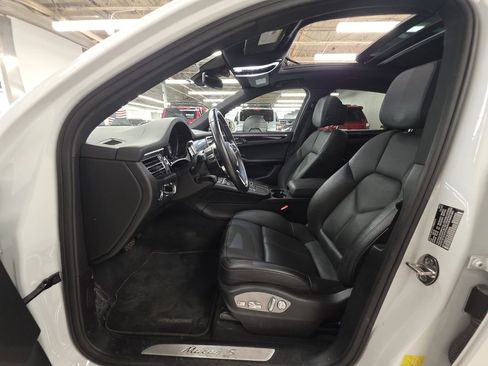 Used 2019 Porsche Macan S image 11