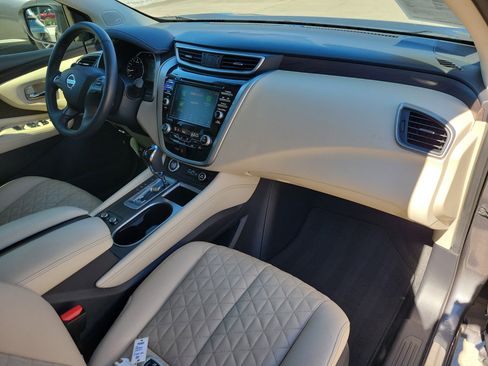 Used 2021 Nissan Murano Platinum w/ Cargo Package image 11