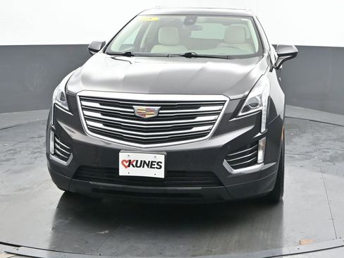 Used 2018 Cadillac XT5 Luxury w/ Driver Awareness Package image 4