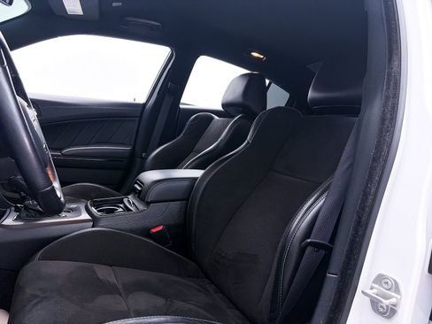 Used 2023 Dodge Charger R/T w/ Plus Group RWD image 17