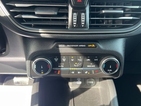 Used 2023 Ford Escape Active image 29