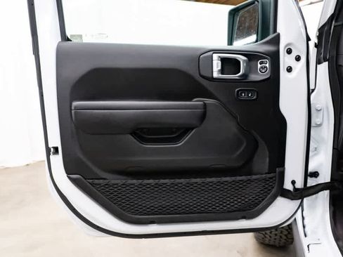 Used 2024 Jeep Wrangler Unlimited Rubicon 4xe AWD/4WD image 21