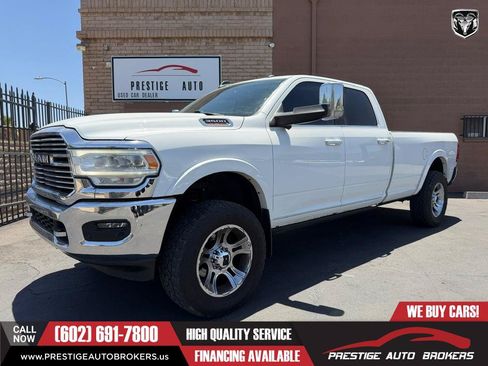 Used 2019 RAM 3500 Laramie AWD/4WD image 1