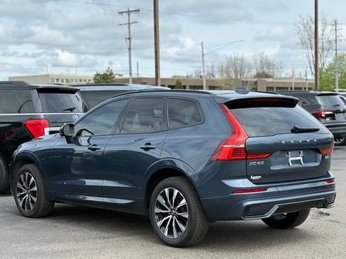 Used 2023 Volvo XC60 B5 Plus AWD/4WD image 44