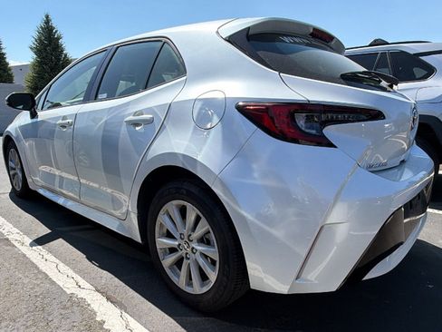 Used 2023 Toyota Corolla SE FWD image 3