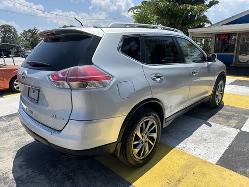 Used 2015 Nissan Rogue SL w/ SL Premium Package image 5