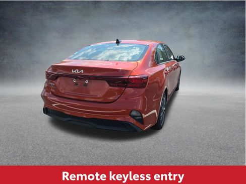 Used 2023 Kia Forte LXS w/ LXS Technology Package FWD image 6