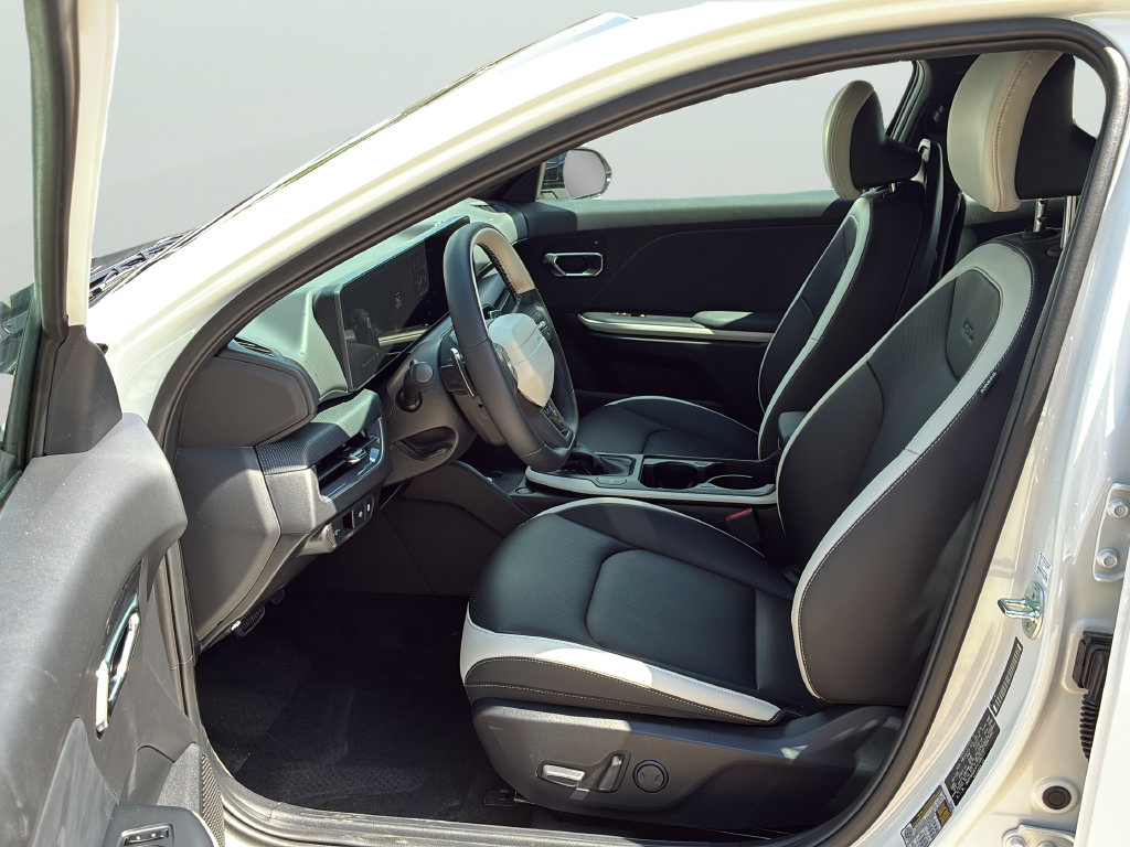 New 2026 Kia K4 GT-Line Turbo FWD image 13