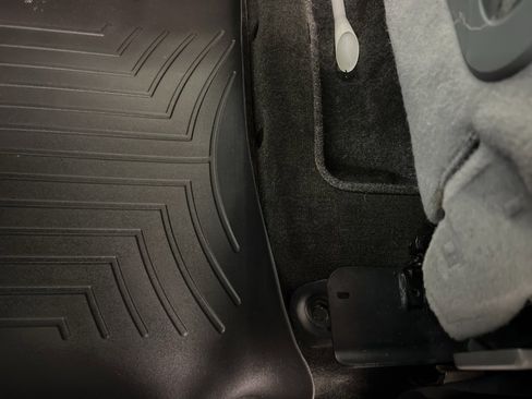 Used 2011 Ford F150 XLT w/ XLT Chrome Pkg image 25