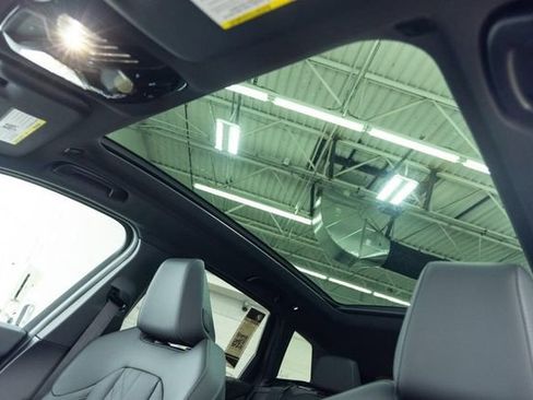 Used 2025 BMW X3 xDrive30i w/ Convenience Package image 19