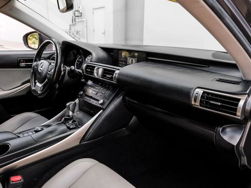 Used 2015 Lexus IS 350 w/ Navigation System Package RWD image 16
