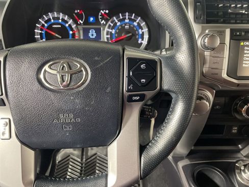 Used 2016 Toyota 4Runner SR5 AWD/4WD image 14