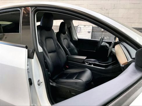 Used 2020 Tesla Model Y Long Range AWD/4WD image 10