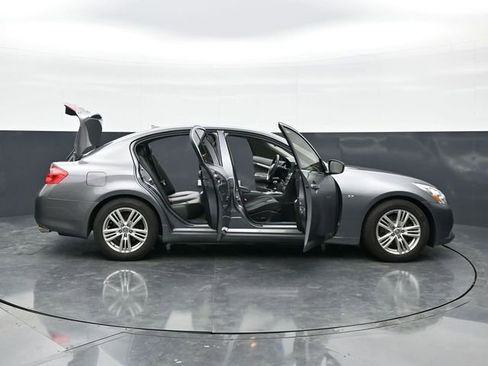 Used 2015 INFINITI Q40 w/ Navigation Package image 44