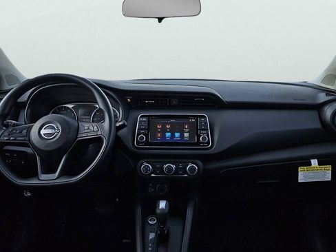 New 2025 Nissan Kicks Play S image 11