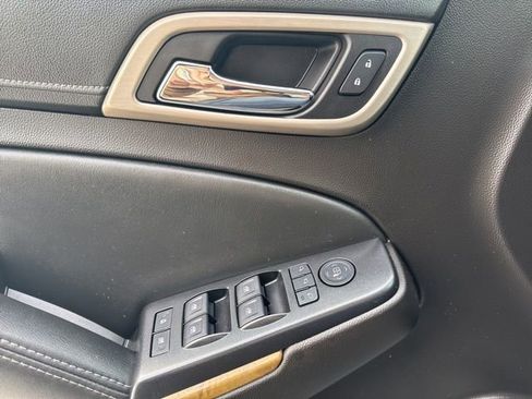 Used 2017 GMC Yukon Denali w/ Open Road Package image 11