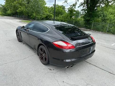 Used 2010 Porsche Panamera S RWD image 16
