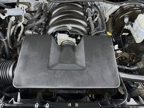 Used 2018 Chevrolet Silverado 1500 LT w/ All Star Edition AWD/4WD image 64