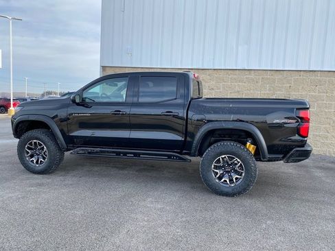 New 2026 GMC Canyon Elevation image 8