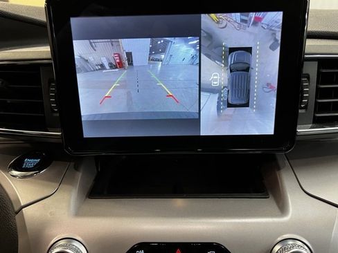 Used 2023 Ford Explorer XLT w/ Equipment Group 202A image 21