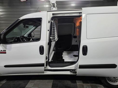 Used 2019 RAM ProMaster City Tradesman FWD image 10