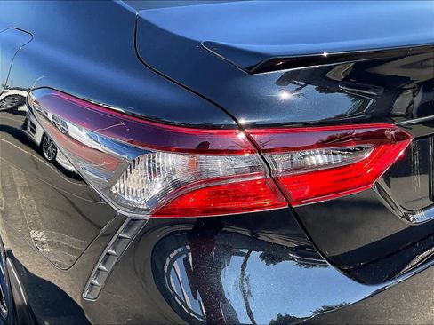 Used 2022 Toyota Camry SE w/ Convenience Package image 31
