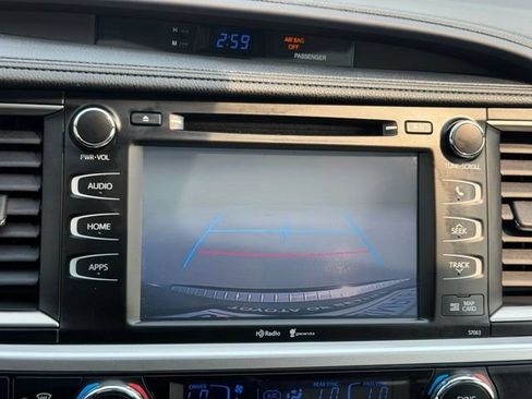 Used 2015 Toyota Highlander XLE AWD/4WD image 15
