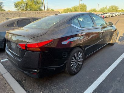 Used 2025 Nissan Altima 2.5 SV