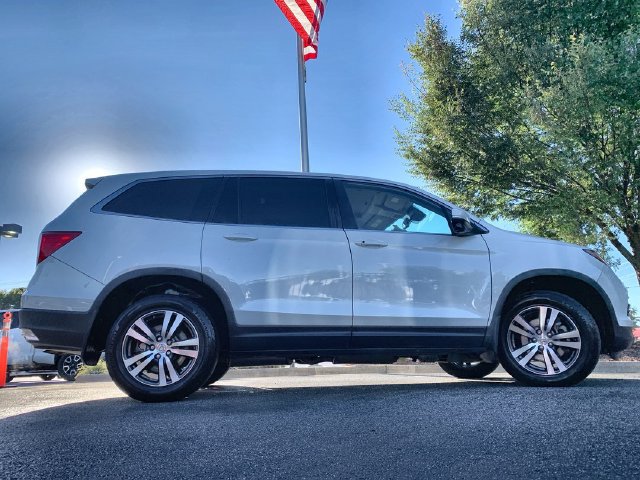 Used 2017 Honda Pilot EX-L image 9