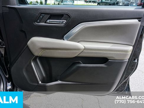 Used 2023 Chevrolet Colorado ZR2 w/ ZR2 Convenience Package III AWD/4WD image 44