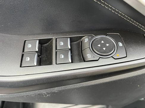 Used 2020 Ford Explorer XLT w/ Equipment Group 202A image 13