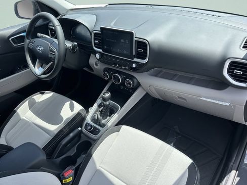 New 2026 Hyundai Venue SEL FWD image 12