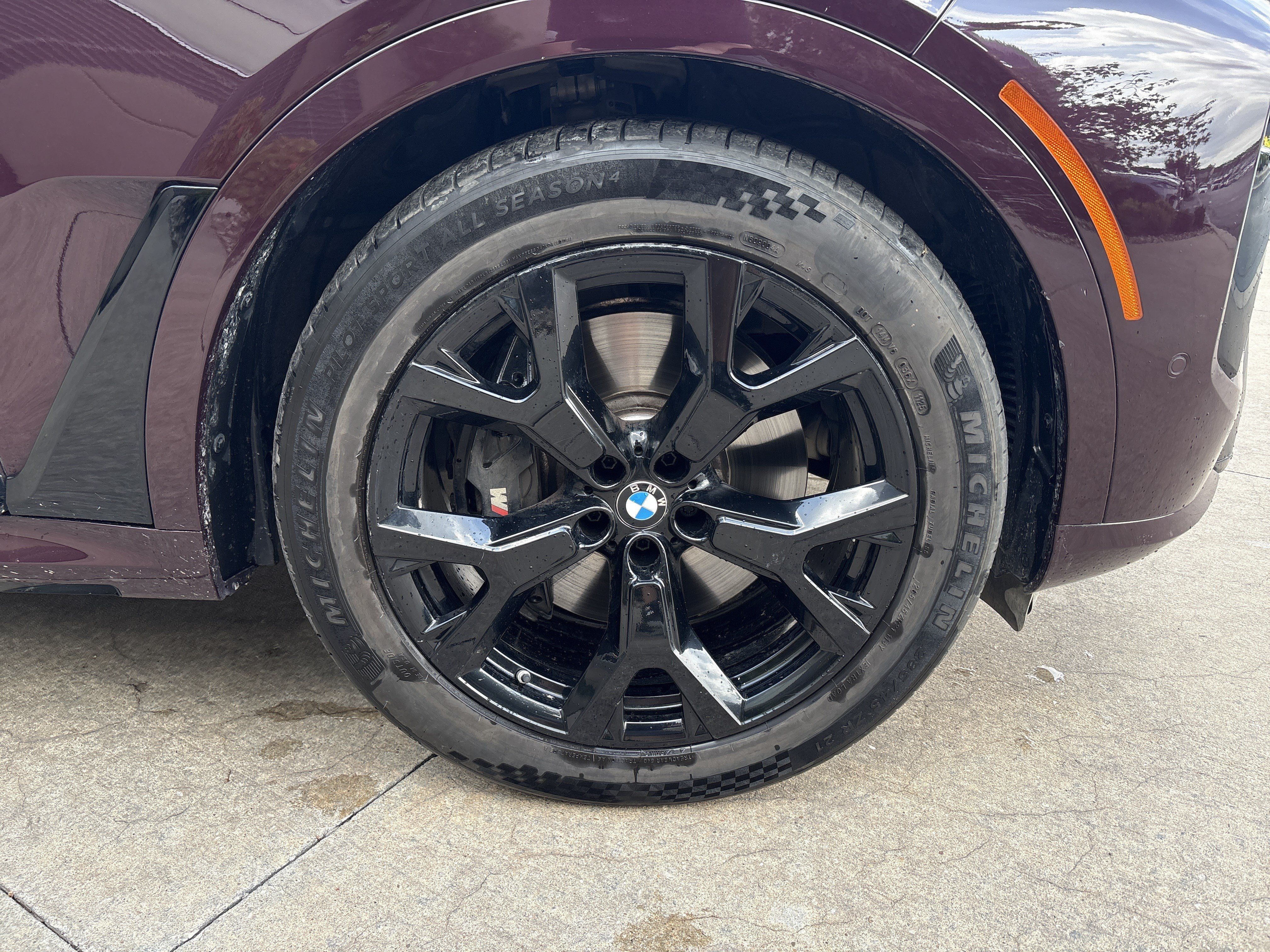 Used 2025 BMW X7 xDrive40i w/ M Sport Package AWD/4WD image 13