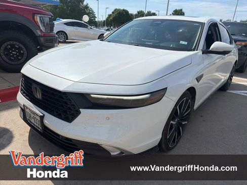 Used 2025 Honda Accord Touring image 1