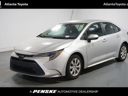 Certified 2024 Toyota Corolla LE image 1