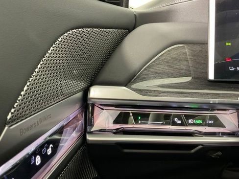 Used 2024 BMW i7 eDrive50 RWD image 19