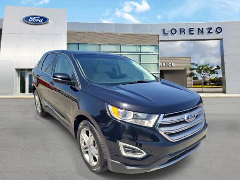 Used 2018 Ford Edge Titanium FWD image 3