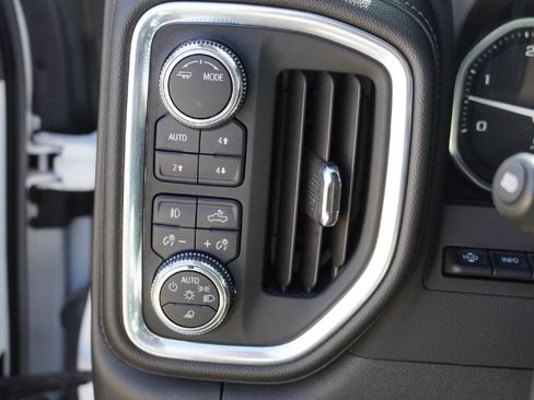 Used 2023 GMC Sierra 2500 Denali w/ Denali Ultimate Package image 24