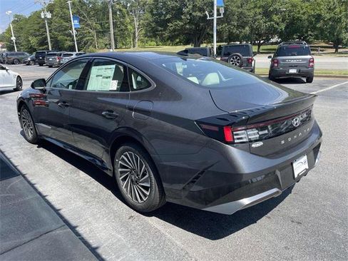 New 2025 Hyundai Sonata SEL image 5