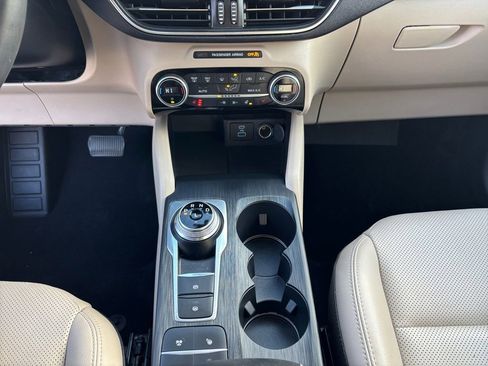 Used 2021 Ford Escape Titanium w/ Class II Trailer Tow Package image 20