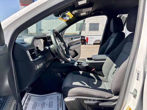 Used 2025 GMC Terrain Elevation AWD/4WD image 2