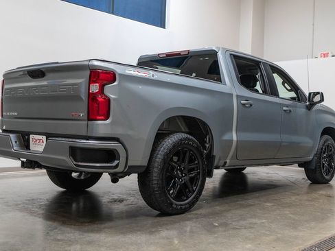 Used 2023 Chevrolet Silverado 1500 RST AWD/4WD image 9