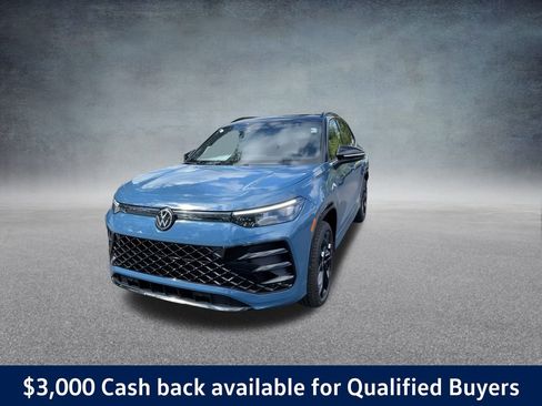 New 2025 Volkswagen Tiguan SE R-Line image 6