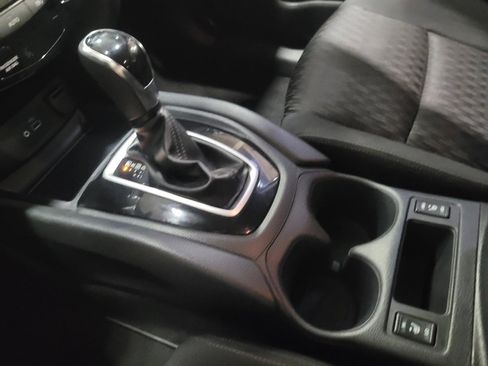 Used 2018 Nissan Rogue SV w/ Premium Package AWD/4WD image 26