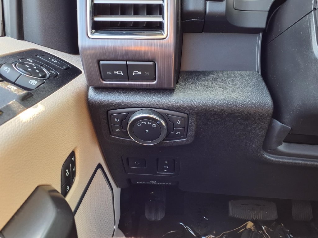 Used 2021 Ford F350 Limited AWD/4WD image 18