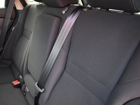 Used 2024 Nissan Rogue S image 43