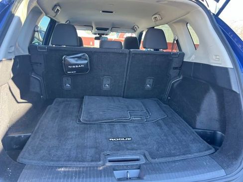 Used 2022 Nissan Rogue SV image 14