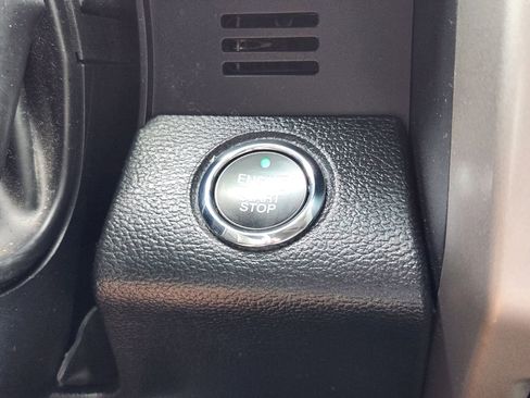 Used 2021 Ford F250 Lariat image 23