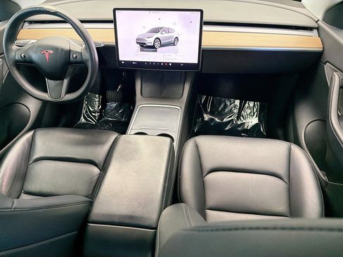 Used 2022 Tesla Model Y Long Range AWD/4WD image 12